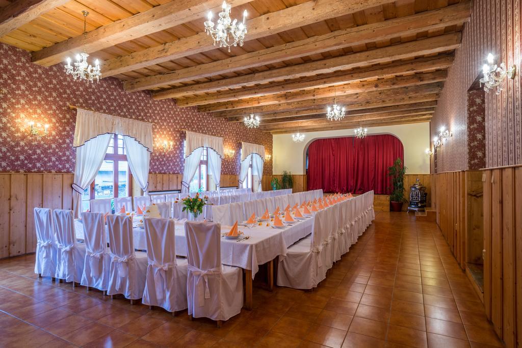 Hotel Penzion Tramky Vikýřovice Extérieur photo